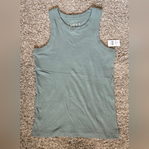LOFT Ribbed Camo Green Racer Back Tank Top Size Medium - Picture 1 of 5